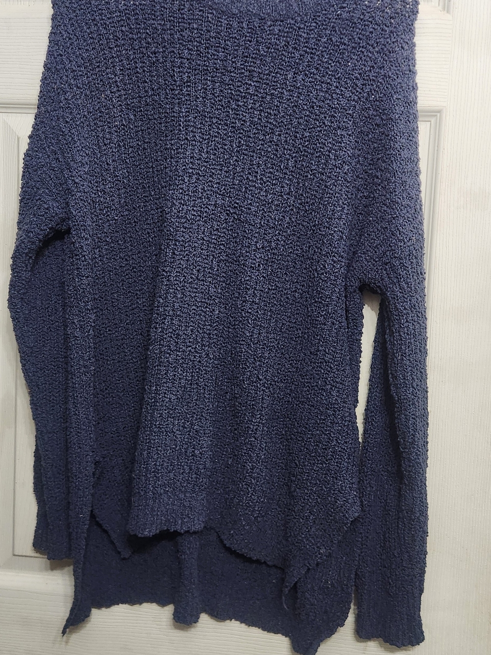 Source Unknown Women's Navy Blue Scoop-Neck Textured Sweater